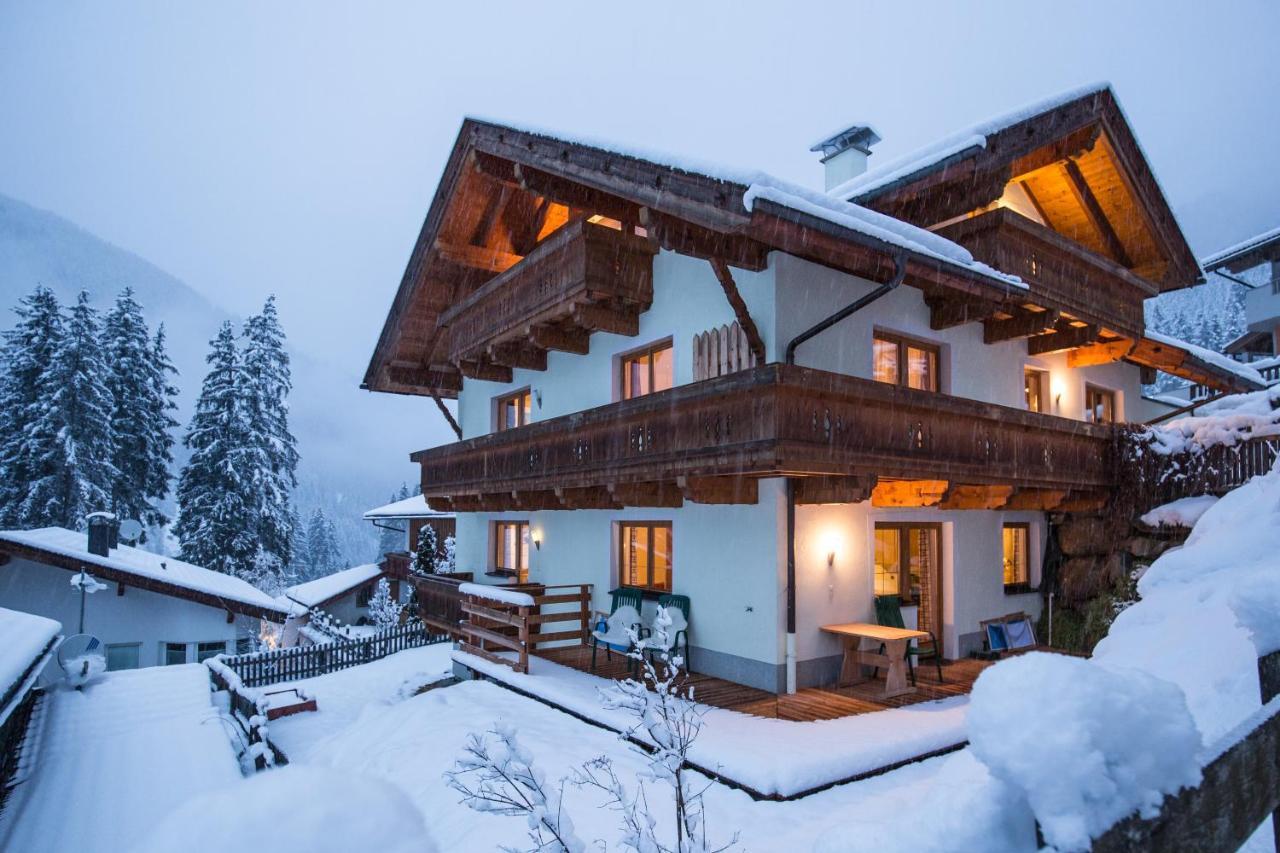 Stubaier Gletscher Xl Apartments Residenz Haus Alpenkoenig Ferienwohnungen Im Alpinen Charme Stubai Super Card Inklusive Neustift im Stubaital Exterior photo