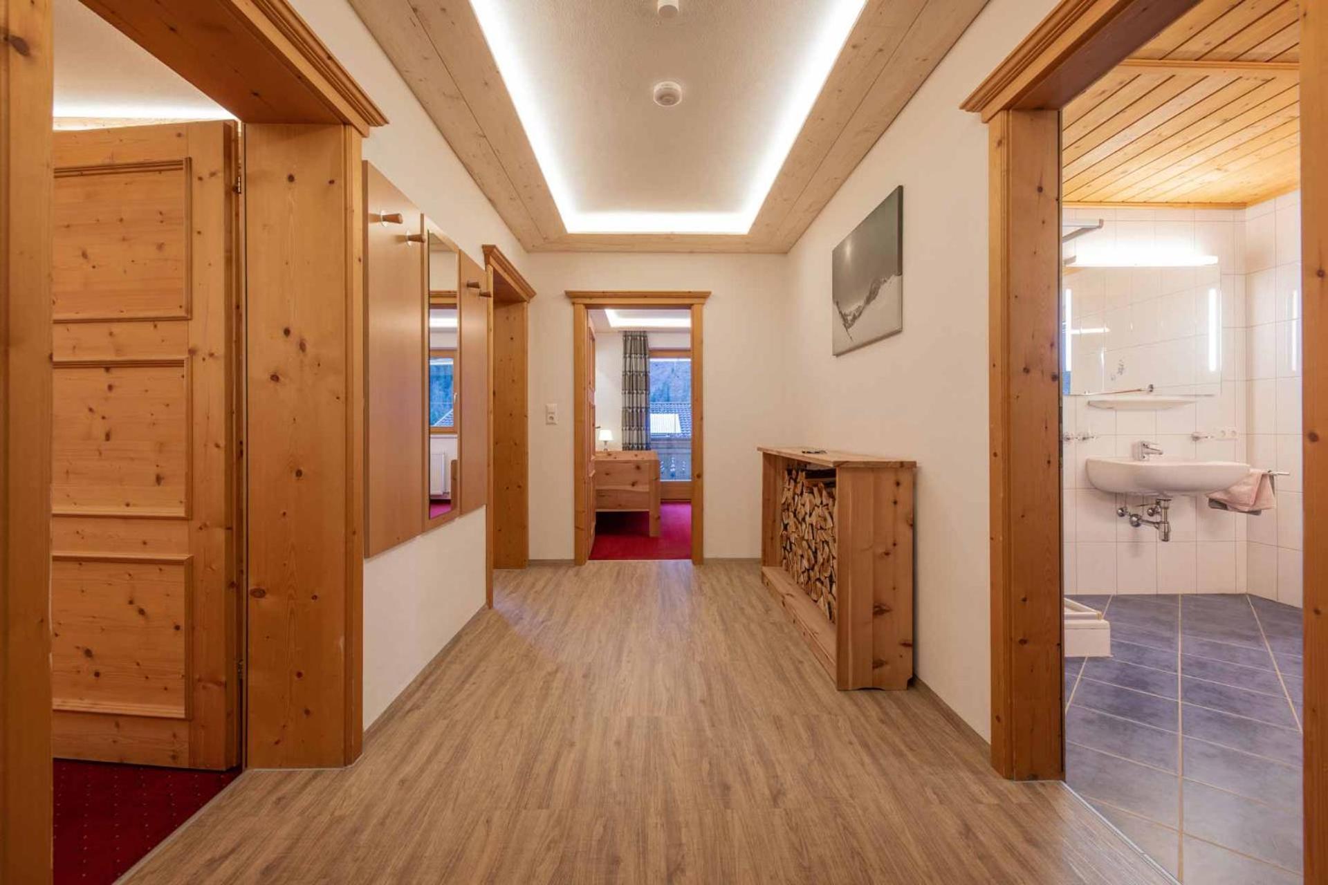 Stubaier Gletscher Xl Apartments Residenz Haus Alpenkoenig Ferienwohnungen Im Alpinen Charme Stubai Super Card Inklusive Neustift im Stubaital Exterior photo