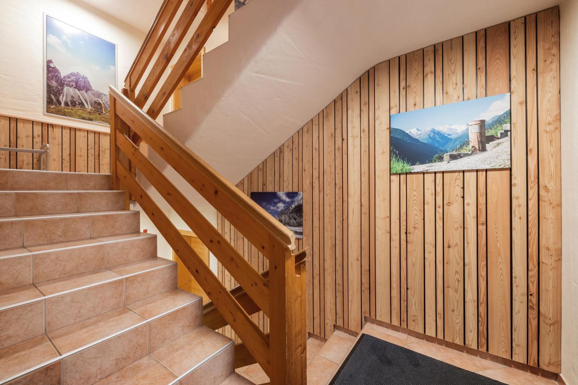 Stubaier Gletscher Xl Apartments Residenz Haus Alpenkoenig Ferienwohnungen Im Alpinen Charme Stubai Super Card Inklusive Neustift im Stubaital Exterior photo